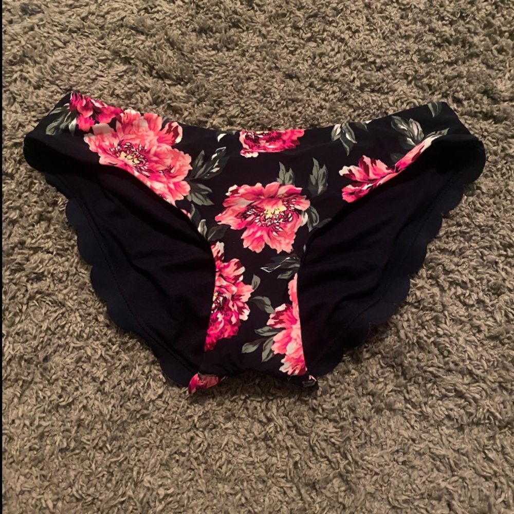 swimsuit bottoms